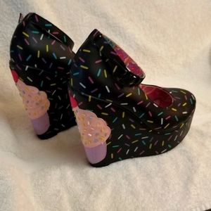 Iron Fist Platform Shoes, Sprinkle Cupcake design, Black, Size 40/US 9